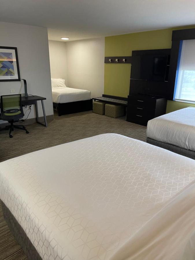 Holiday Inn Express Hotel & Suites Las Vegas, An Ihg Hotel Extérieur photo